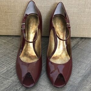 Women’s Vintage Nine West NWCarlen Dark Red Patent Peep Toe Pumps Sz 9